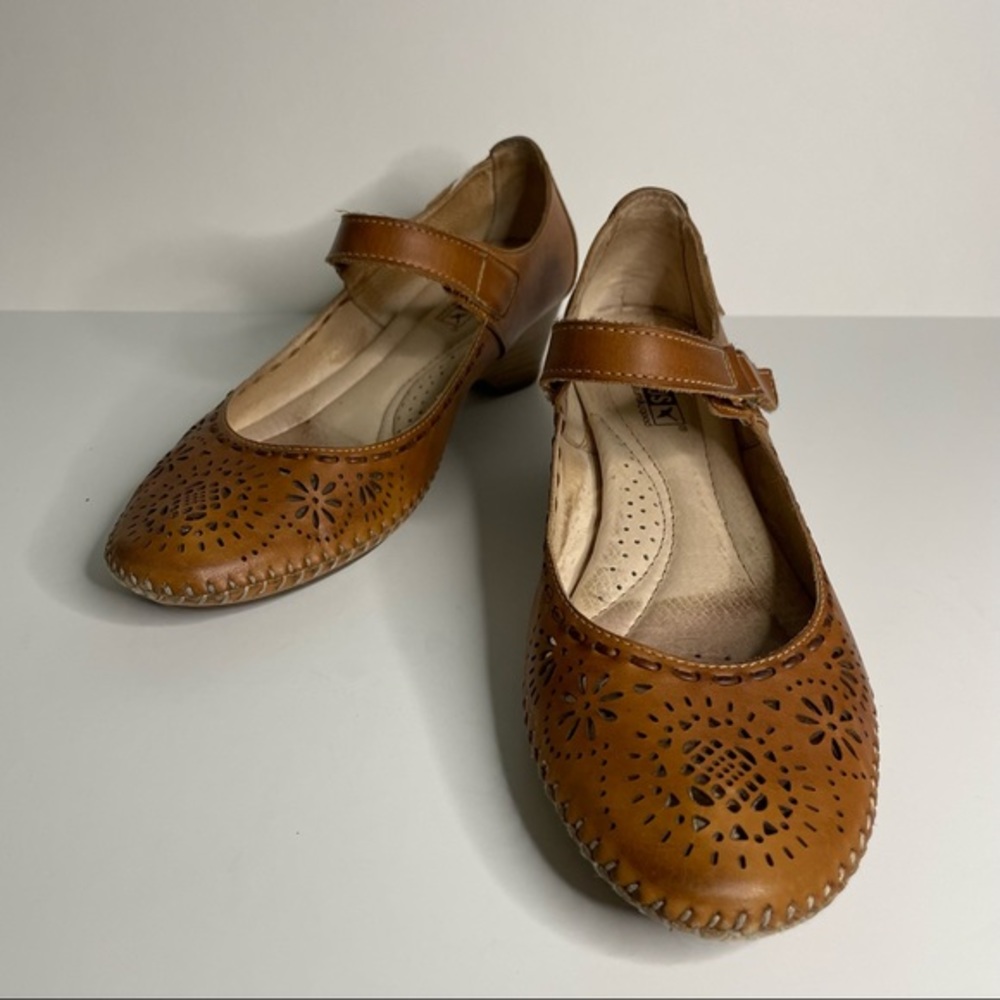 Brown Leather Pikolinos Mary Jane Shoes